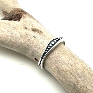 Silver Beads Ring 5-10 / Bead Mebius Infinity Ring  / Silver Stacking Ring / 925 Sterling Silver