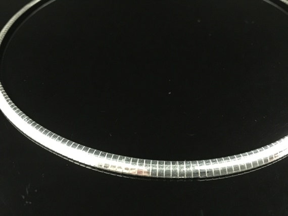 Large Size Silver Omega // 20 Silver 