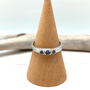 Tanzanite Ring Size 7, 8 / Tanzanite Gold and Silver Ring / Multi Stone Tanzanite Ring / Tanzanite Silver Band / Textured Silver Ring / 925