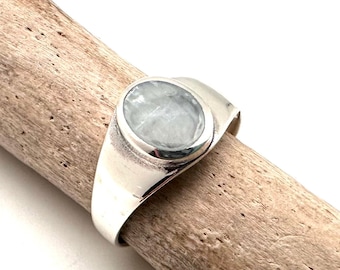 Moonstone Silver Ring 5-10 / Modern Moonstone Ring / Signet  Moonstone Ring / Healing / 925 Sterling Silver