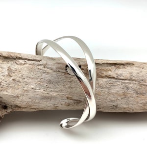 Silver InfinityCuff / Modern Silver Bangle / Minimalist Cuff / Silver Cuff / Infinity Bracelet / Sterling Silver 7" to 8"