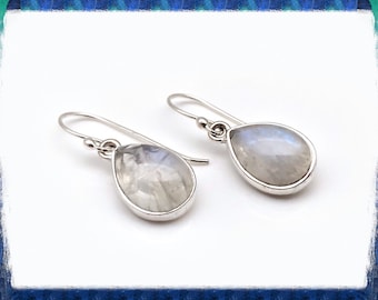 TRE PIETRE 0.55 KT Peridoto Bianco Accent 925 Sterling Argento Donna