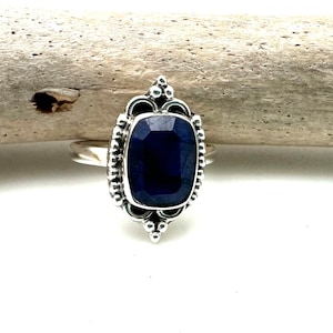 Sapphire Ring 4 // Everyday Blue Sapphire Ring // Natural Sapphire  Ring // 925 Sterling Silver