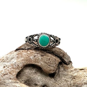 Southwest Style Turquoise  Ring, 925 Sterling Silver, Sizes 5 to 10