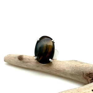 Hawk&#39;s Eye Ring Size 9 - Tiger&#39;s Eye Silver Ring 18mm - Brown Hawk&#39;s Eye Minimalist - Third Eye Chakra Intuition - 925 Sterling Silver
