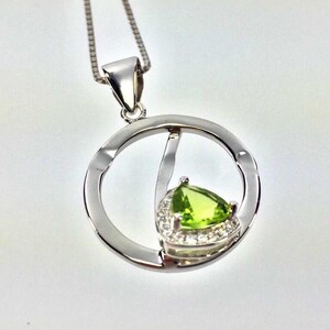 Green Peridot Pendant with CZ Diamond Accent // Rhodium Finished // 925 Sterling Silver // Hammered  // 16&quot; Chain Included