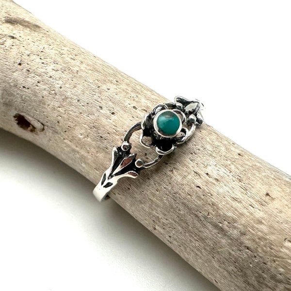 Turquoise Flower Ring 4-10 - Small Natural Turquoise Silver Ring - Lightweight Delicate Ring - 925 Sterling