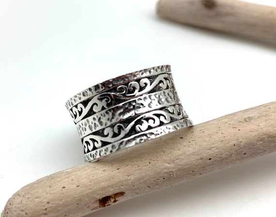 Oxidized Sterling Silver Swirl Etched Cigar Band Ring - Etsy
