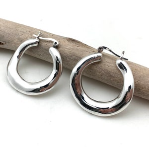 Silver Wavy Hoops 30mm / Silver Medium Hoops / Snap on Silver Hoops / Snap On Hoops / 925 Sterling