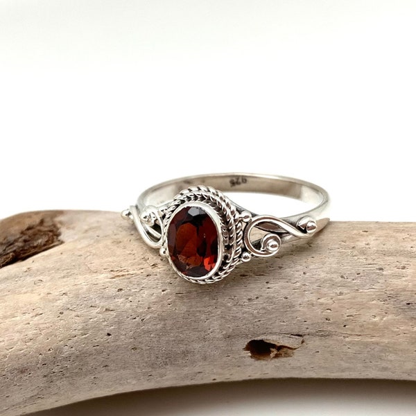 Red Garnet Ring // 925 Sterling Silver // Red Garnet Swirl Ring // Bali Garnet Ring 5, 6, 7, 8, 9, 10