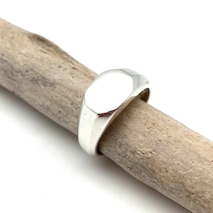 Silver Signet Geometric Ring 5-12 / Men&#39;s Women&#39;s Signet Ring / Solid Signet / Silver Statement / 925 Sterling Silver