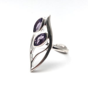 Amethyst Ring // Amethyst Blätter Ring // 925 Sterling Silber // Amethyst in der Natur // Ring mit lila Amethyst // Geburtsstein Februar