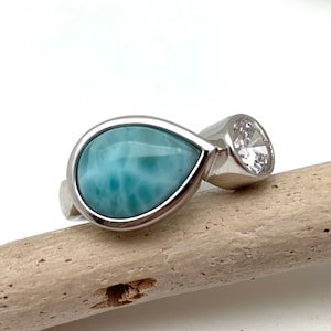 Larimar and White Topaz Silver Ring / Larimar and White Topaz / Larimar Teardrop Sterling Silver / White Topaz Larimar / Size 6, 7, 8