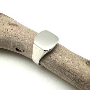 Silver Signet Ring / Silver Geometric Signet Ring / Minimalist Statement Ring / Men&#39;s Women&#39;s Signet Ring 6-12 / 925 Sterling Silver