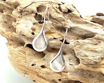 Mother of Pearl Threader Earrings // MOP Minimalist Silver Earrings // Sterling Silver