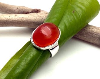Carnelian Silver Ring Size 7.5, 8 / Oval Carnelian Silver Ring / Smooth Carnelian Ring / Confidence Inner Power / 925 Steling Silver