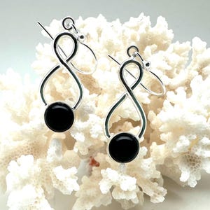 Black Onyx Silver Earrings 30mm / Infinity Onyx Silver Earrings / Modern Black Onyx / Minimalist / Sterling Silver 925