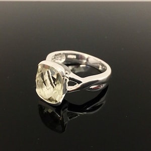 Green Amethyst Silver Ring size 7 // 925 Sterling Silver Setting // Cushion Cut Stone // Natural Green Amethyst