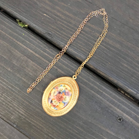Oversized locket cheap