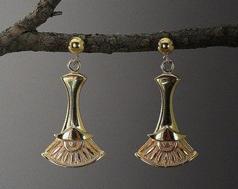 Lotus egyptian gold dangle earring for women