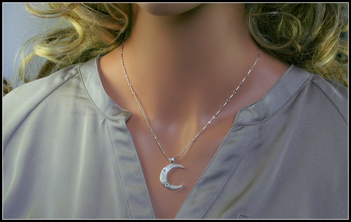 Pendentif Argent Sterling Croissant De Lune - Bijou Occasion Avec Belle Patine