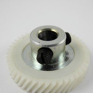 Lower Shaft Gear Pfaff # 040322G