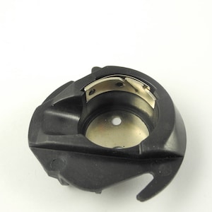 Singer, Bobbin Case #137322-001