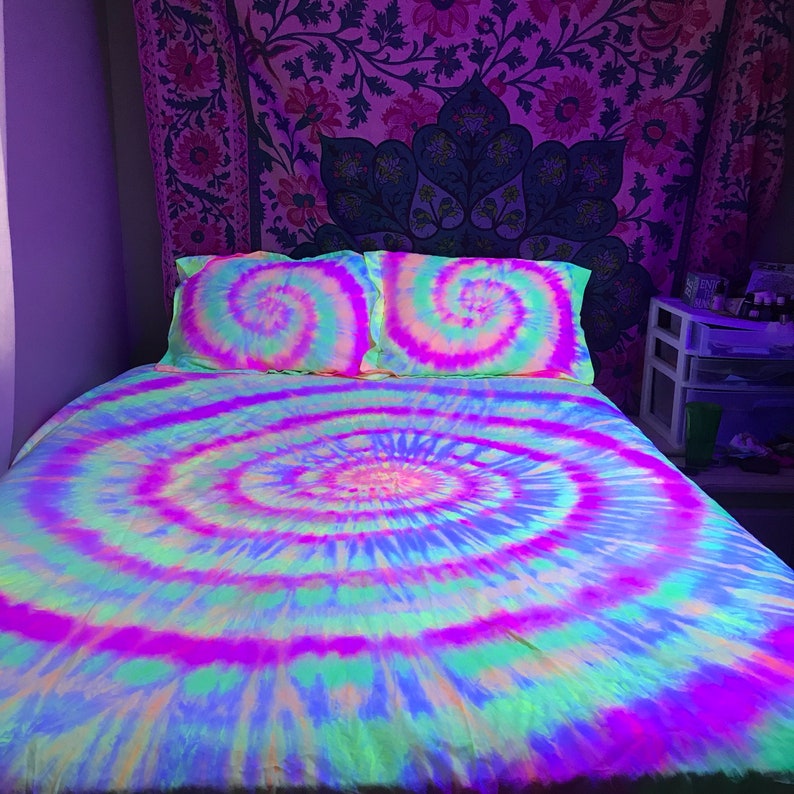 Tie Dye Bedding Black Light Reactive Tie Dye Sheets Tie Etsy