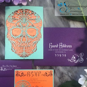 Faire-part de mariage le jour des morts, crâne en sucre découpé au laser, fleurs détaillées fête dia de los muertos