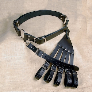 Ceinture et cintre pour rapière