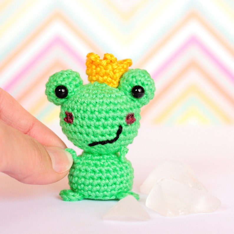 Mini amigurumi frog stuffed animal Crochet frog prince | Etsy