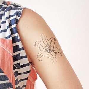 Lily Flower - Temporary tattoo (Set of 2)