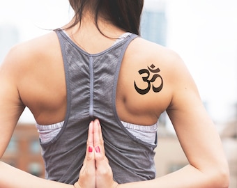 Om simbolo yoga - Tatuaggio temporaneo (set di 2)