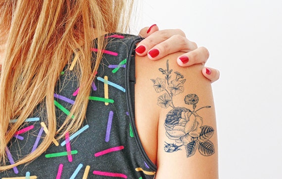 Tatuaggio Temporaneo Con Teschio, Rosa E Farfalla - Foto 9