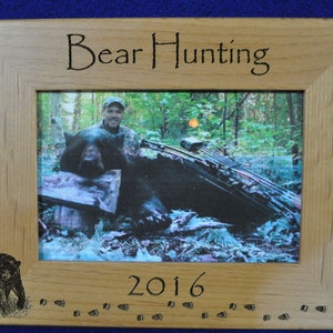 Hunting Frames ~ Bear Hunting Frame ~ Hunting Gift ~ Gift For Hunter ~ Hunting Picture Frame ~ Bear Hunter Gift ~ Bear Hunting ~ Bear Frame
