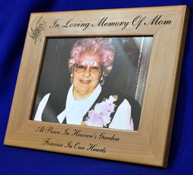 Loss Of Mom Gift ~ Mom Memorial ~ Memorial Gift ~ Funeral Gift ~ Sympathy Gift ~ In Loving Memory Frame ~ Sympathy Frames ~ Gift For Loss ~