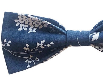 Pajarita floral azul • Pajarita azul • Pajarita ajustable, pajaritas para niños, pajaritas para niños pequeños, pajaritas para bebés, pajaritas para niños, pajaritas para bebés