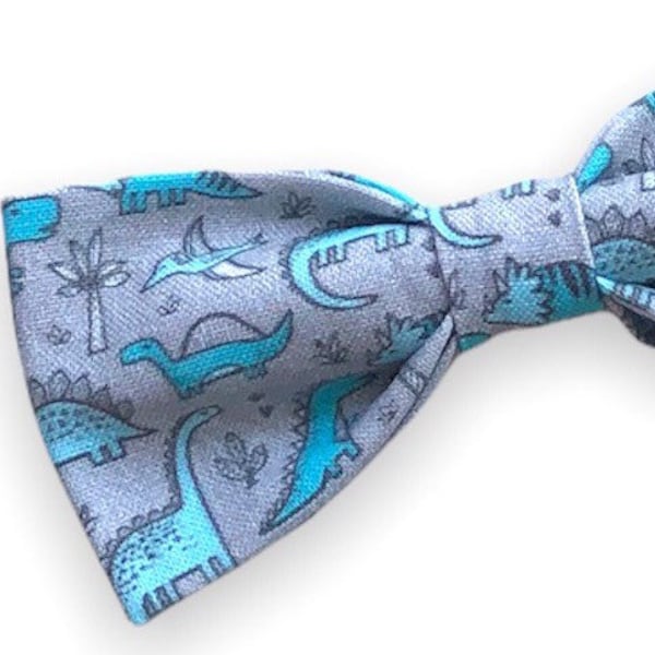 Dinosaur Bow Tie. Adjustable Bow Tie, Boys Bow Tie, Toddler Bow Tie, Baby Bow Tie, Christmas Gifts for Boys, Gifts for Him