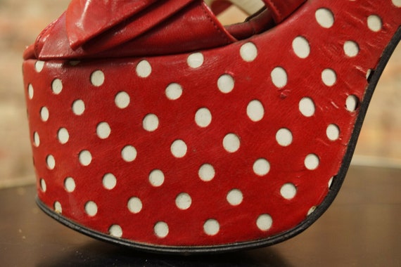 Vintage 70s Platform Red & White Polka Dot Bow De… - image 7