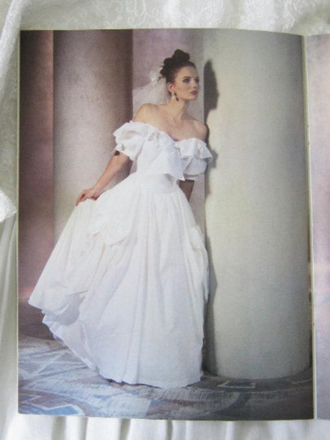 LAURA ASHLEY Wedding Dress SIZE 10 1988 Bridal Collection Romantic Wedding  Dress White Dress Cottagecore Country