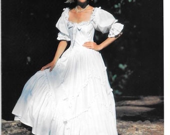 LAURA ASHLEY Wedding Dress SIZE 16  80s Bridal Collection Romantic Wedding Dress White Dress Cottagecore Country