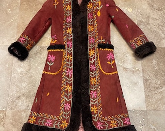 Penny Lane Coat Vintage 70s Afghan Coat  Shearling Sheepskin Floral Embroidered Boho Hippie Woodstock Hippy Hippie Bohemian Boho