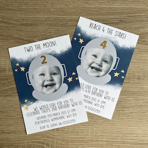 A6 Custom Face Photo Astronaut Party Einladungen, personalisierte Weltraum-Thema Geburtstag lädt mit Gold Glitter Nummer ein, für jedes Alter