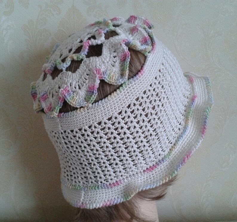 Cloche hat-White cotton crochet hat-Women/'s white cotton sun hat-Summer holiday hat-Crochet cotton summer hat-Summer beach hat