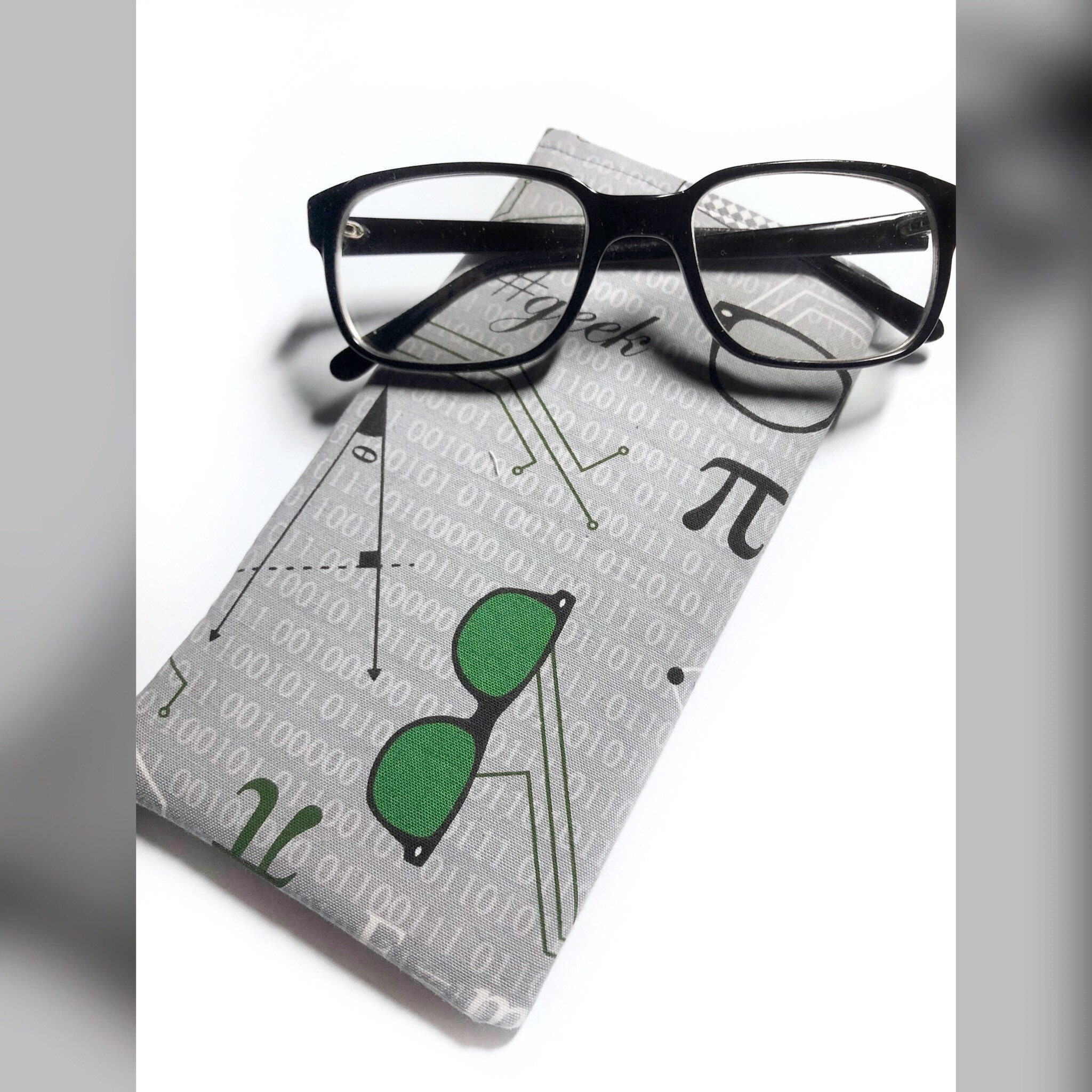 different styles of glasses frames