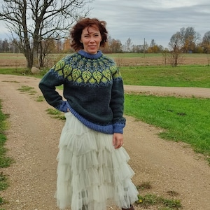 Lettlopi sweater, Hand knit Icelandic sweater, MADE TO ORDER