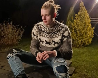 Lettlopi sweater, Hand knit Icelandic sweater, MADE TO ORDER