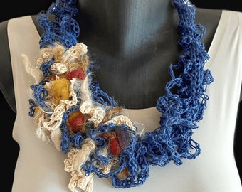 Collar de lino azul hecho artesanalmente para mujer - Accesorio de declaración elegante para ella