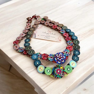 Collar de botones de madera bohemio chic hecho a mano: accesorio ecológico
