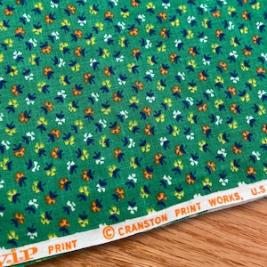 VTG Cranston Print Works Green Cotton Fabric 43”x38” - Bright Green Mini Floral Crafting Material